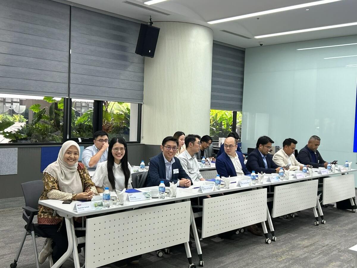 MedicalMet with the MDEC Malaysian business delegation in the FPT Software meeting room, Ho Chi Minh City